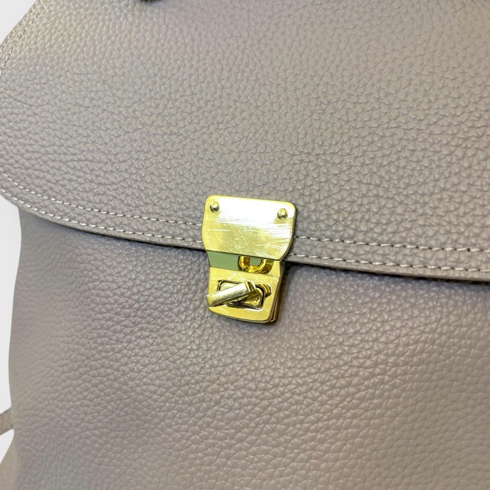 Purple Lavender Lavender Leather Flap Handbag Purse - Gold Hardware - Picture 9 of 10